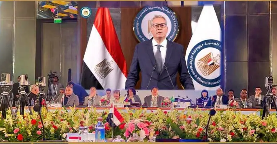 وزير البترول يشارك في اجتماع وزراء الطاقة بدول البريكس