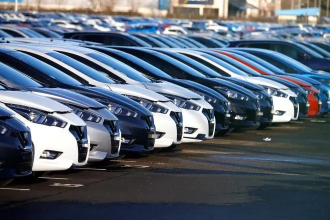 أسعار السيارات تتراجع محليا بـ20% خلال يونيو