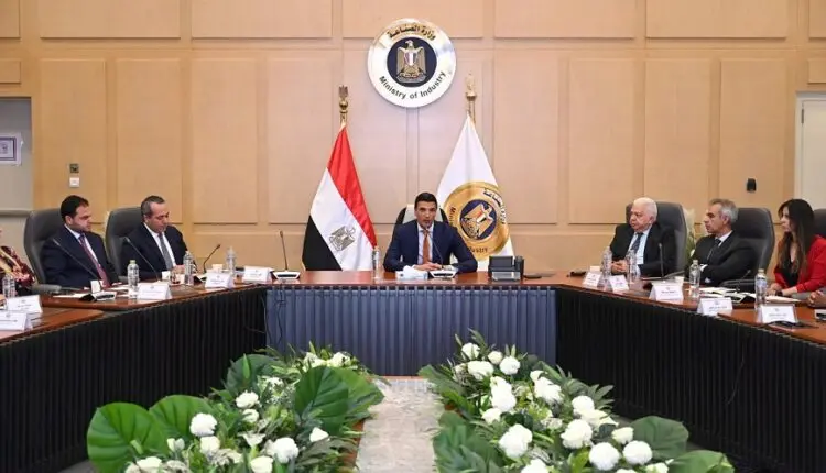 الصناعة : خفض استهلاك الغاز بمصانع السيراميك 25% والكهرباء 15%