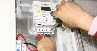 تعرف علي طريقة حساب غرامة سرقة التيار الكهربي