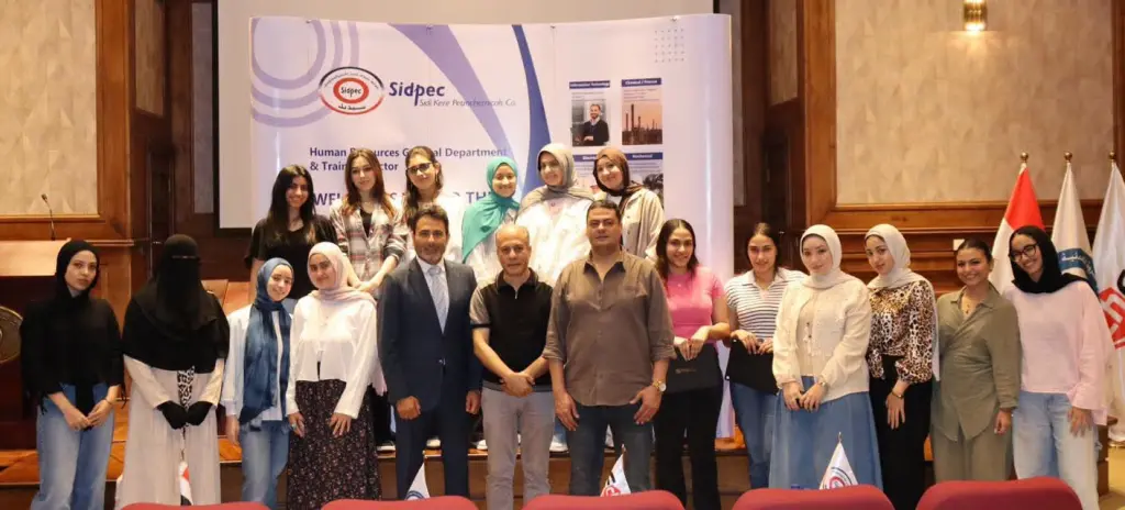 سيدبك تختتم فعاليات المجموعة الأولى من برنامج التدريب الصيفي لطلبة نظم المعلومات