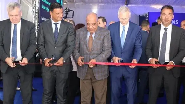 شركة سيمنس تفتتح مصنعاً لإنتاج المكونات الكهربائية الهامة