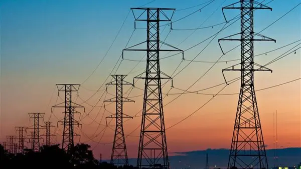 المصرية لنقل الكهرباء تنفذ خطة لإحلال وتجديد محطات المحولات المتهالكة