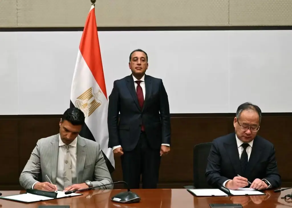 مذكرة تفاهم بين مصر والصين لإنشاء مجمع صناعي متكامل لإنتاج إطارات السيارات