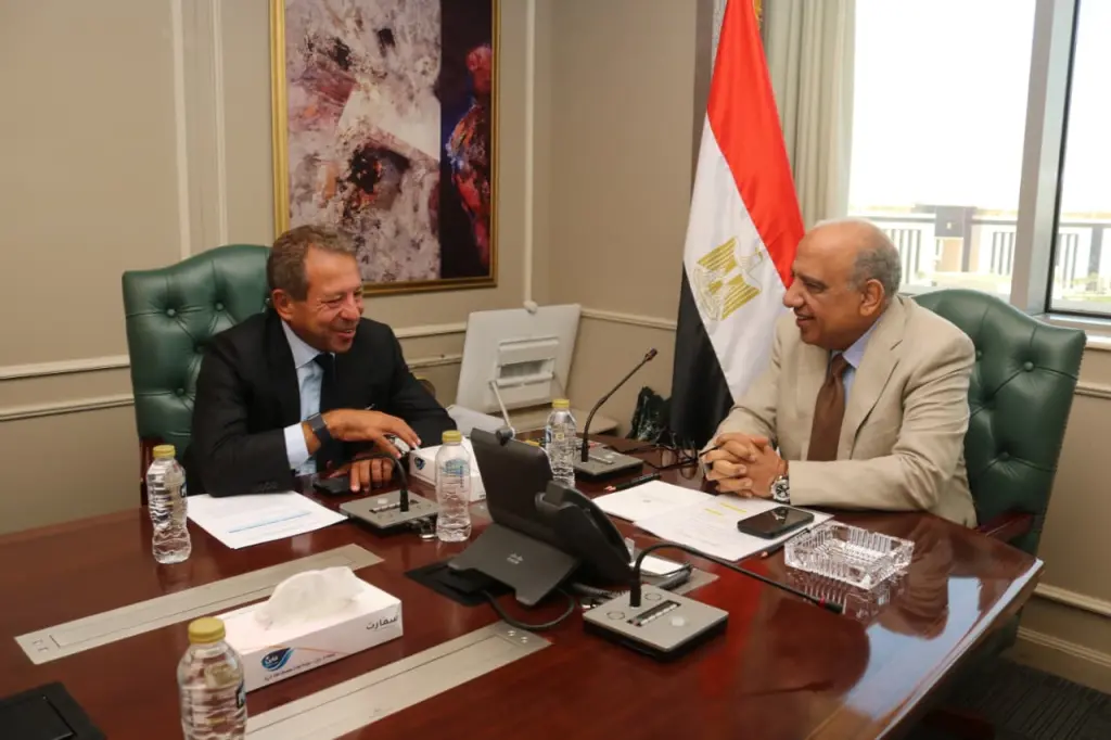 الكهرباء: تشغيل مرحلتي مشروع رياح رأس شقير بقدرة 900 ميجاوات في ديسمبر 2027 ويونيو 2028