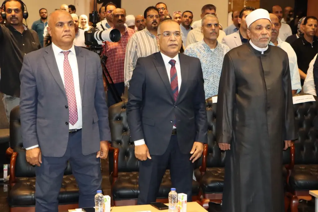 نقابة البترول تسلم 250 تأشيرة عمرة للمتقدمين في أولى رحلاتها خلال 2026