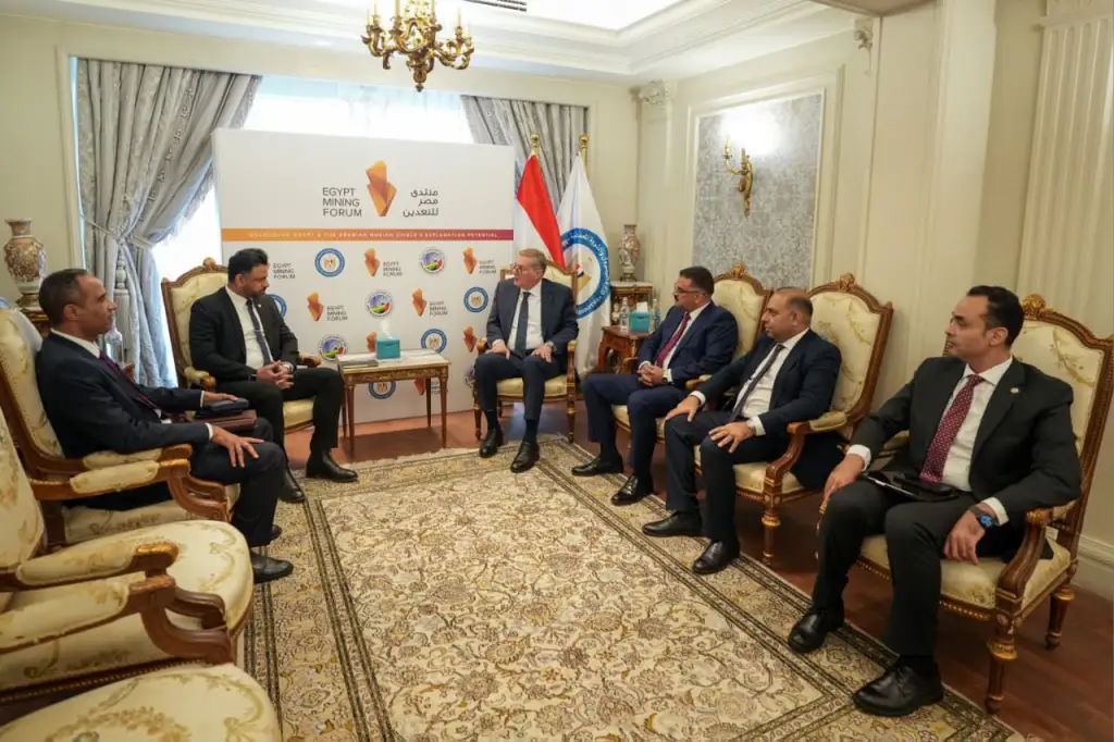 وزير البترول يبحث مع «وورلي» العالمية تطوير المشروعات التعدينية 