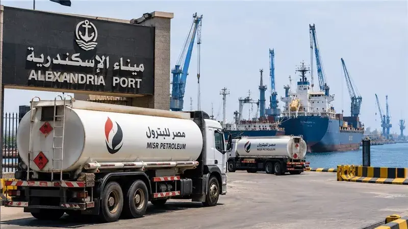 مصر للبترول : توريد البنزين والسولار لهيئة ميناء الإسكندرية بـ 179 مليون جنيه