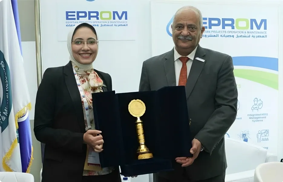 «إيبروم» تكرّم الفائزة في المبادرة الوطنية للمشروعات الخضراء الذكية