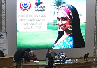 أسامة داود يكتب :  الرائدات الريفيات .. أجور متدنية وحقوق غائبة ( 1 - 3 )