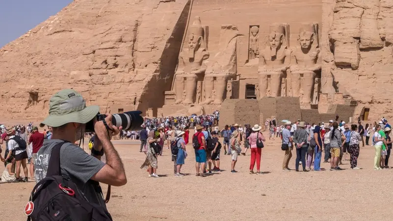  إيرادات السياحة تسجل 16.7 مليار دولار خلال 2024/2025