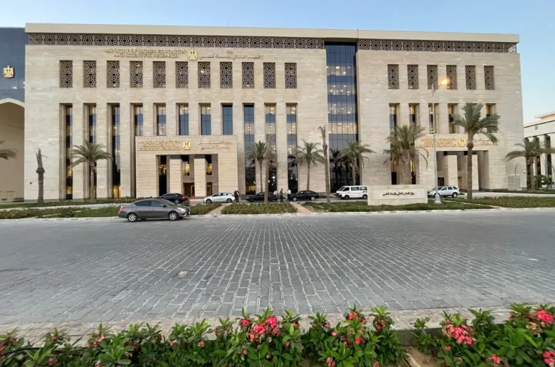 ننشر قوائم الجامعات والمعاهد المعتمدة من التعليم العالي قبل التنسيق