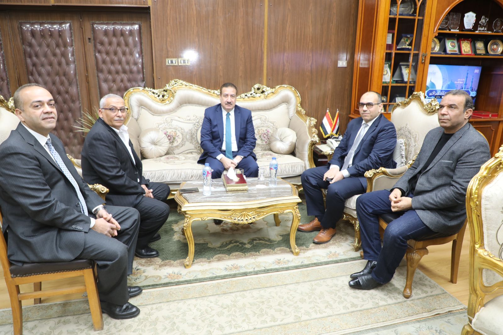 رئيس بتروجاس يطمئن على توافر إسطوانات البوتاجاز بالمنوفية والشرقية
